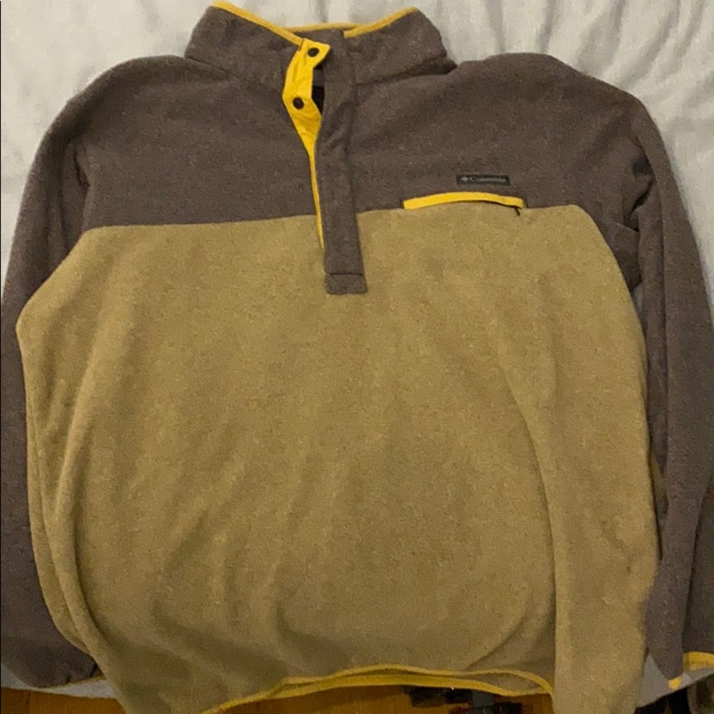 Men’s Columbia Sweatshirt